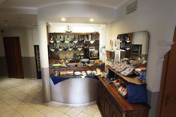 Gift shop
