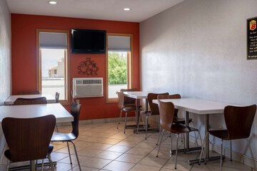 Breakfast/Coffee Service 33 of 36