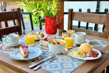 Breakfast meal