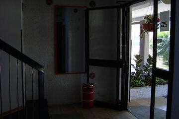 Check-in/check-out kiosk