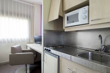 Private kitchenette
