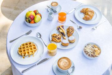 Breakfast buffet