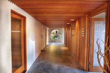 Hotel Interior 23 of 112