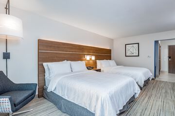 Room 21 of 32
