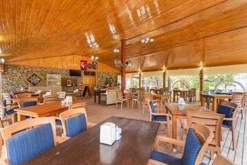 Food court