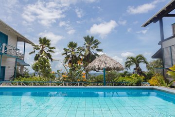 Infinity pool