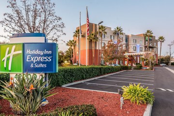 Holiday Inn Express Fremont-Milpitas Central by IHG