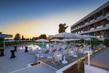 Sundeck