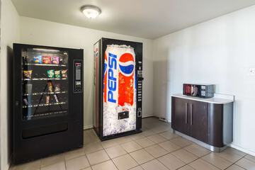 Vending machine