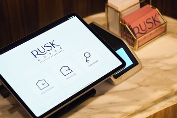 Check-in/check-out kiosk