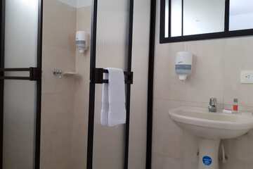 Bathroom shower