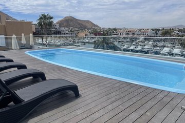 Rooftop pool