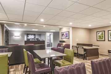 Wingate by Wyndham Brunswick GA / I-95