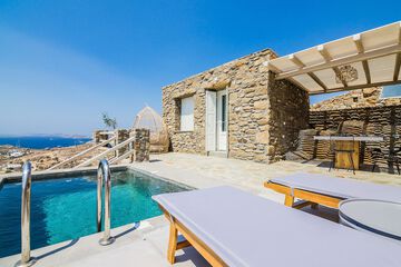 Private pool