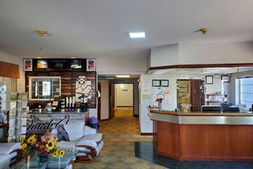 Omak Inn