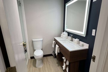 Room 26 of 58