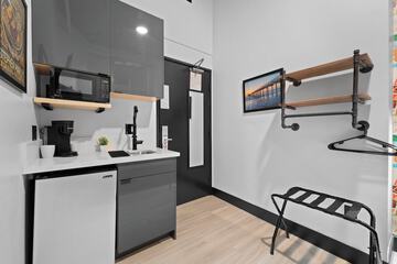 Private kitchenette
