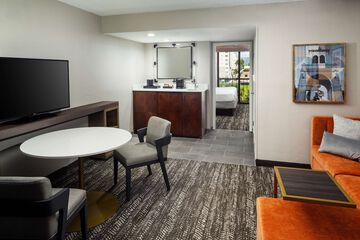 Room 43 of 76