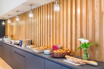 Breakfast area