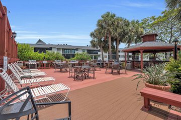 Sundeck