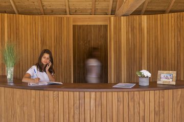 Concierge desk