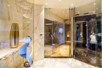 Bathroom shower