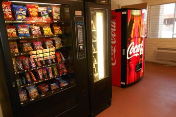 Vending machine