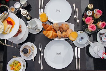 Breakfast meal
