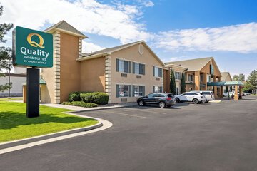 Quality Inn & Suites Airport West