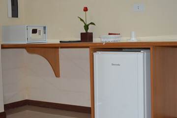 Mini-refrigerator
