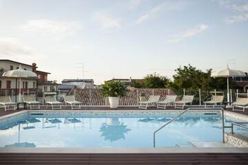 Rooftop pool