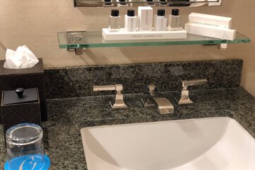 Bathroom sink