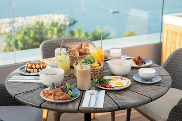Breakfast buffet