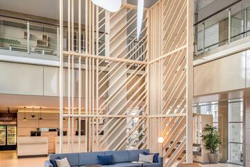 Lobby lounge