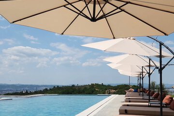 Infinity pool