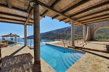 Private pool