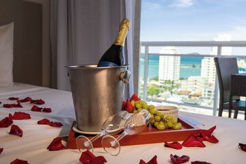 Champagne service