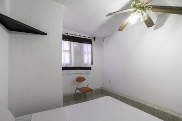 hotel_rooms