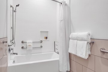 Room 40 of 90