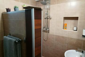 Photo 34
