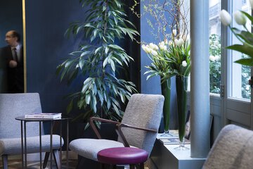 Lobby sitting area