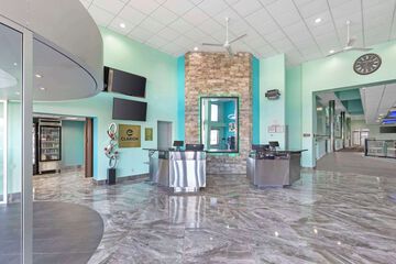 Hotel Interior 6 of 41