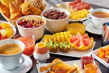 Breakfast buffet