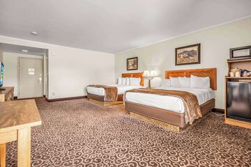 Red Arrow Inn & Suites a Travelodge by Wyndham