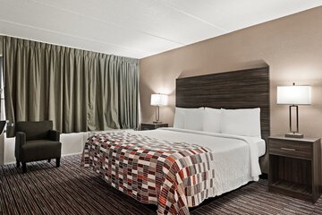 Room 19 of 36
