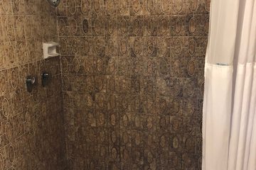 Room 16 of 26