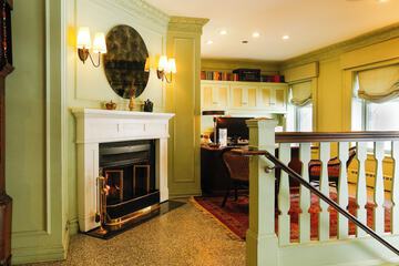 Hotel Interior 10 of 38