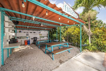 BBQ/picnic area