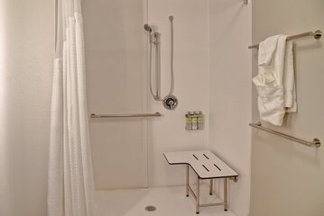 Room 32 of 45
