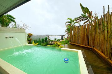 Private pool
